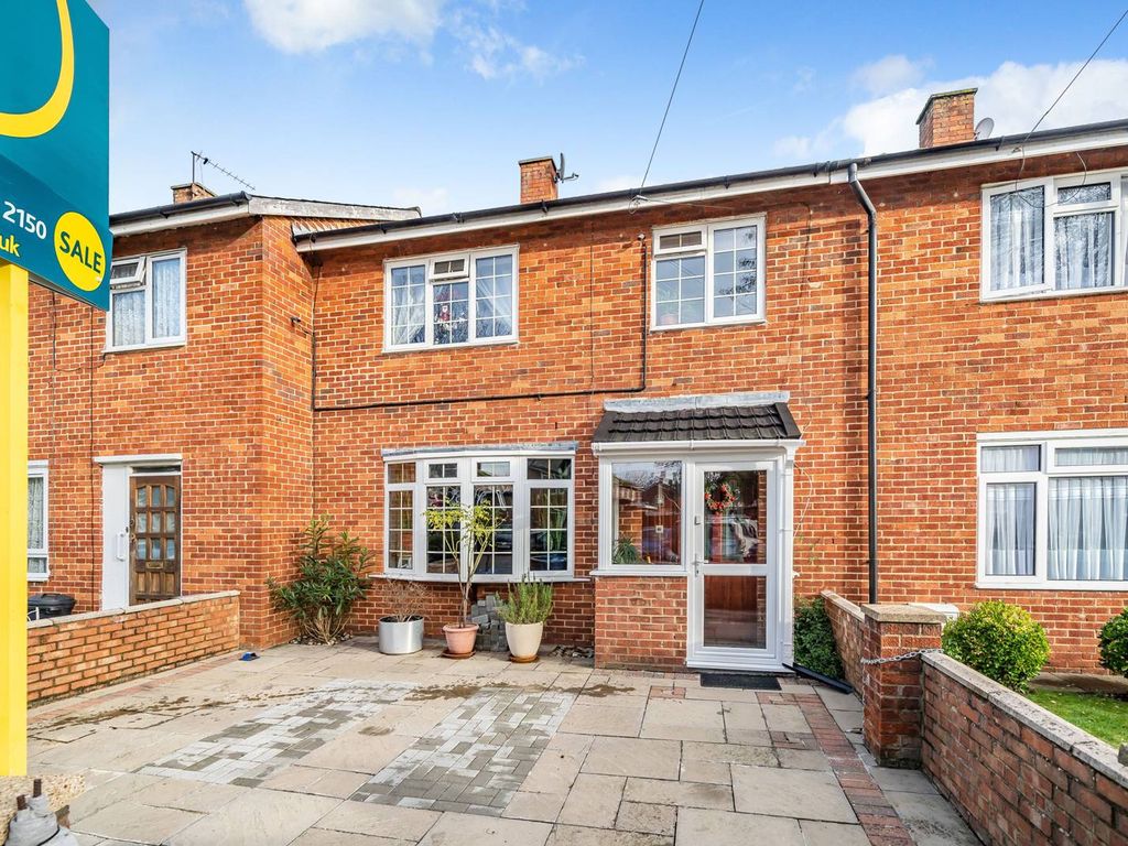 3 bed terraced house for sale in Strathdon Drive, Tooting, London SW17