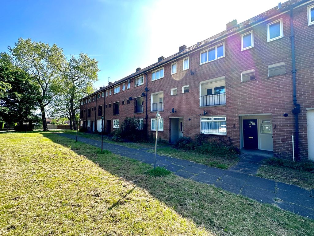 1 bed flat to rent in St Andrews Court, Benton, Newcastle Upon Tyne NE7