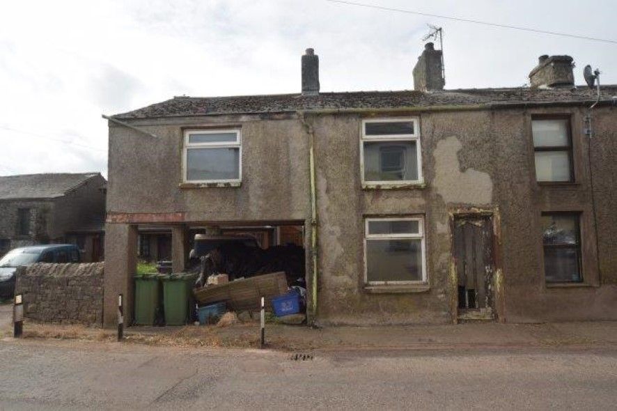 3 bed end terrace house for sale in 4 Long Lane, Stainton With Adgarley