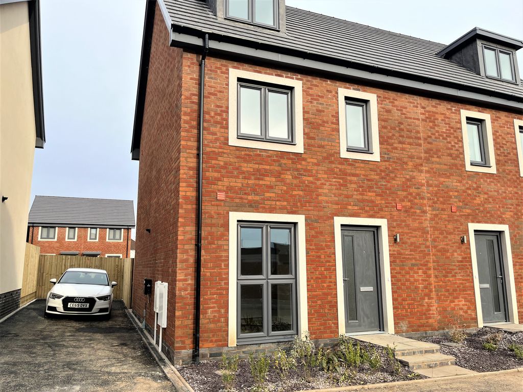 4 bed property to rent in Waun Fawr, Cwmrhydyceirw, Swansea SA6 Zoopla