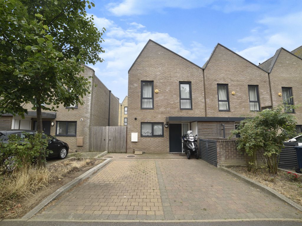 2 bed end terrace house for sale in Rayners Lane, Harrow HA2 Zoopla