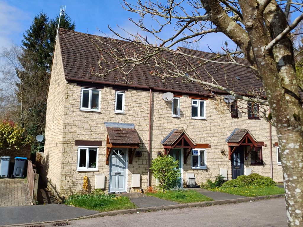 1 bed end terrace house for sale in Insall Road, Chipping Norton OX7, £