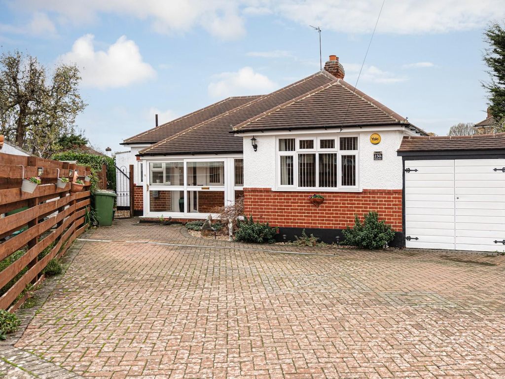 3 bed detached bungalow for sale in Francis Close, Ewell, Epsom KT19
