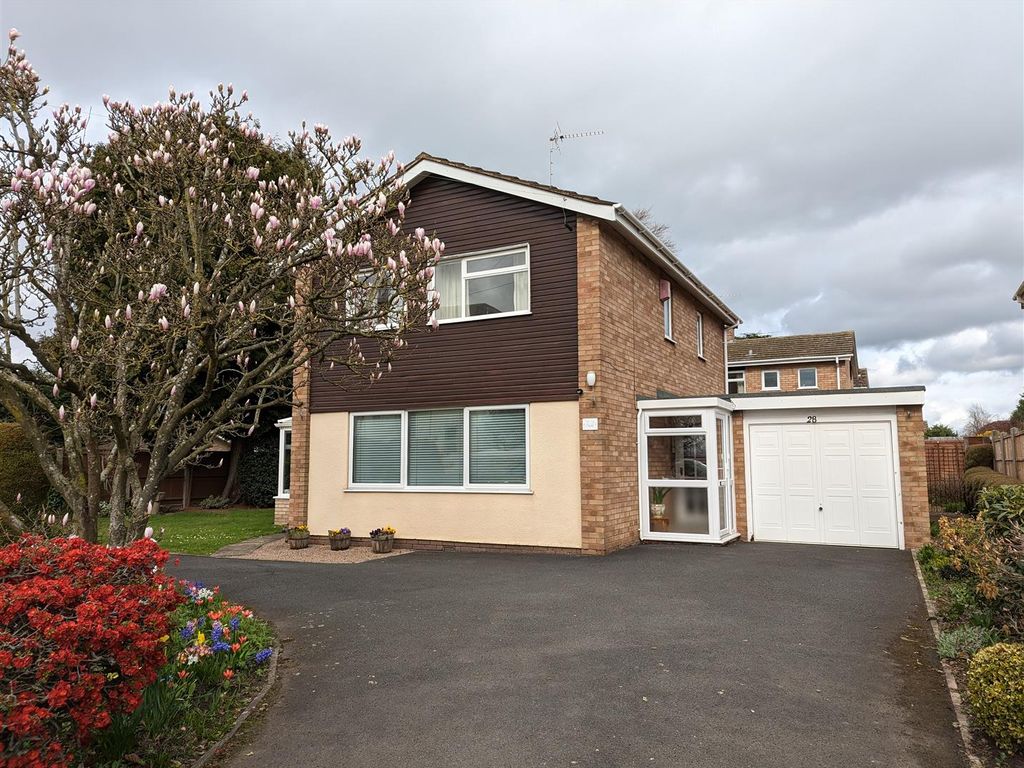 3 bed detached house for sale in Venns Lane, Hereford HR1 Zoopla