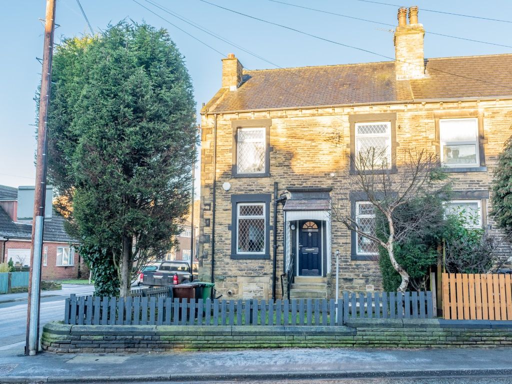 2 bed end terrace house for sale in Fountain Street, Morley, Leeds LS27