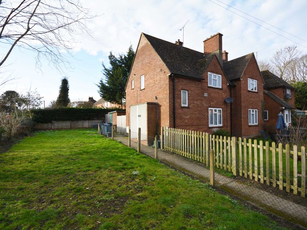 2 bed flat to rent in Woodside Road, Amersham HP6 Zoopla