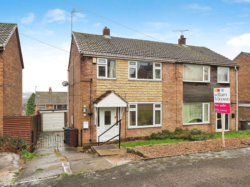 3 bed semidetached house for sale in Hoober View, Wombwell, Barnsley