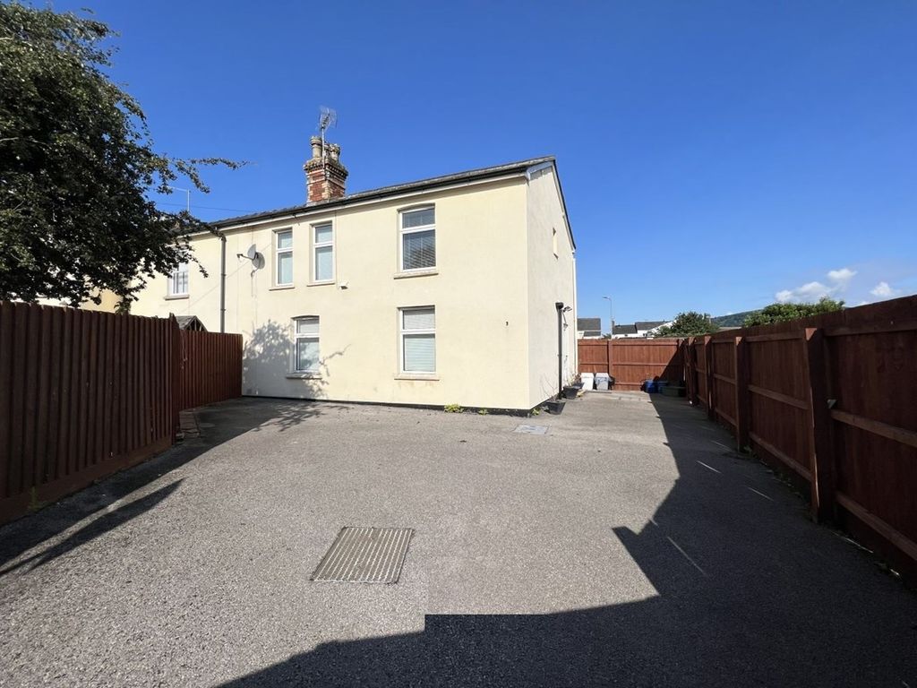 2 bed end terrace house for sale in Victoria Street, Abergavenny NP7, £