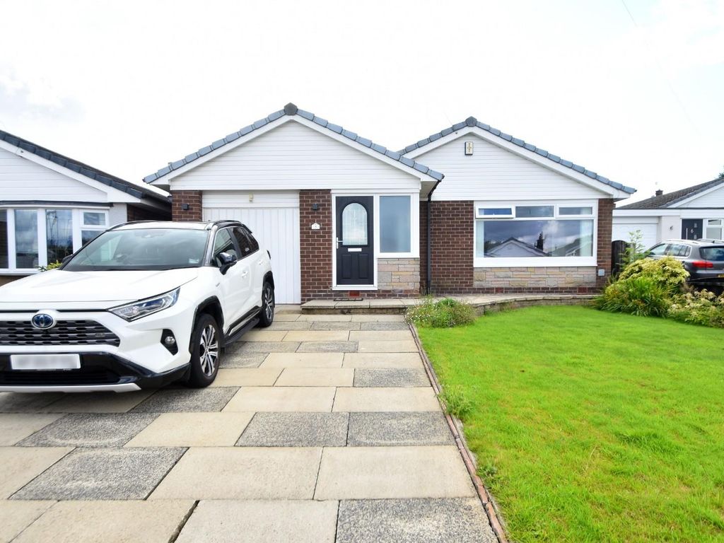 3 bed detached house to rent in Adlington Close, Bury BL8 Zoopla