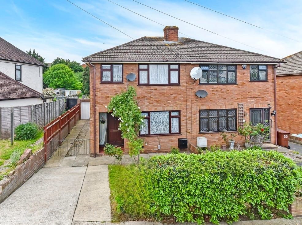 3 bed semidetached house for sale in Dial Road, Gillingham, Medway