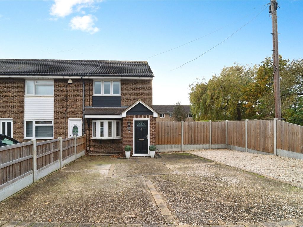 2 bed end terrace house for sale in Dowland Close, StanfordLeHope, Essex SS17, £350,000 Zoopla