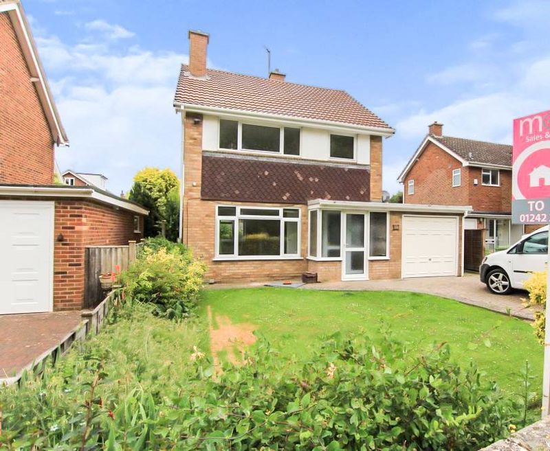 3 bed detached house for sale in Merlin Way, Leckhampton, Cheltenham