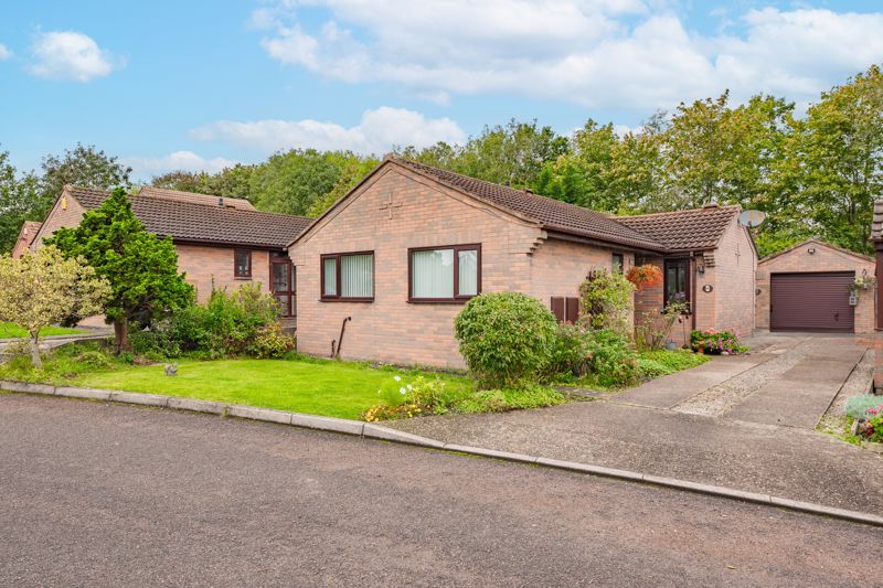 2 bed detached bungalow for sale in Guildford Close, Danesmoor