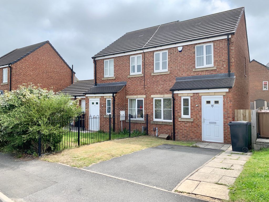 2 bed property to rent in Swarcliffe Avenue, Leeds LS14 Zoopla