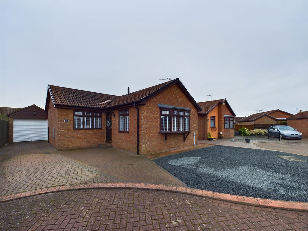 2 bed bungalow for sale in Hunter Close, Preston, Hull HU12, £215,000