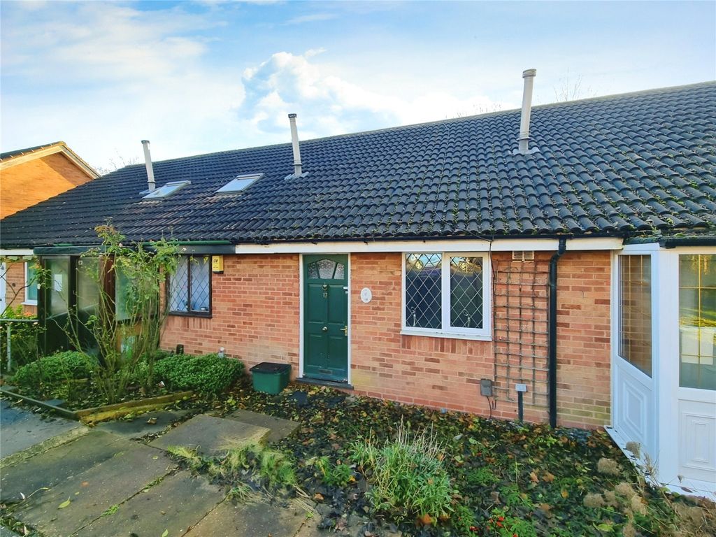 1 bed terraced house for sale in Sidlaw Close, Wolverhampton, West