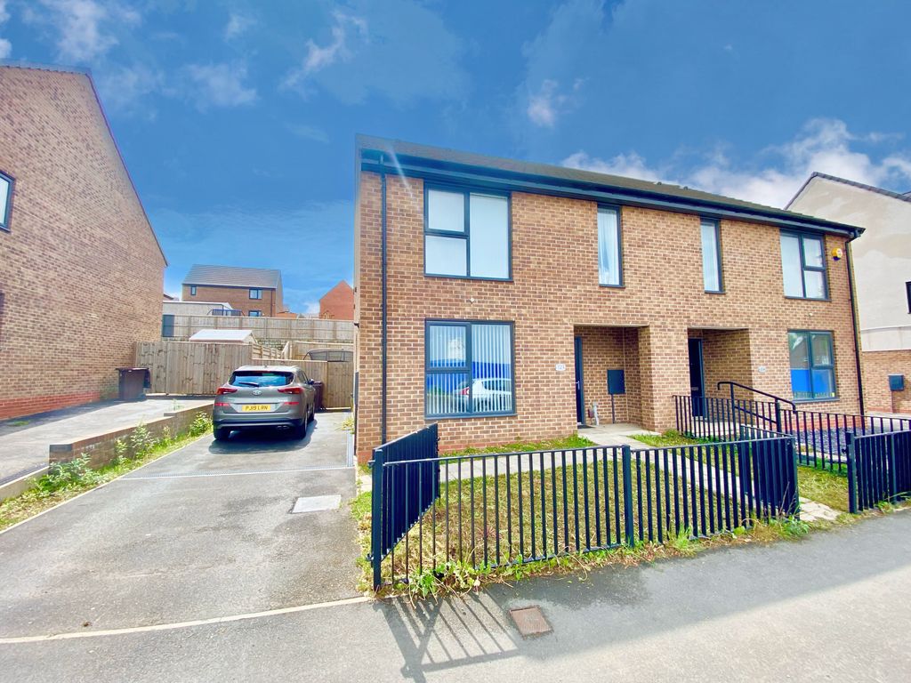 3 bed semidetached house for sale in Harborough Avenue, Sheffield S2
