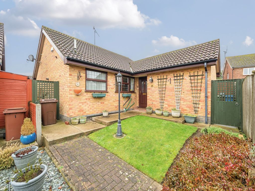 2 bed detached bungalow for sale in Close, Faversham ME13, £