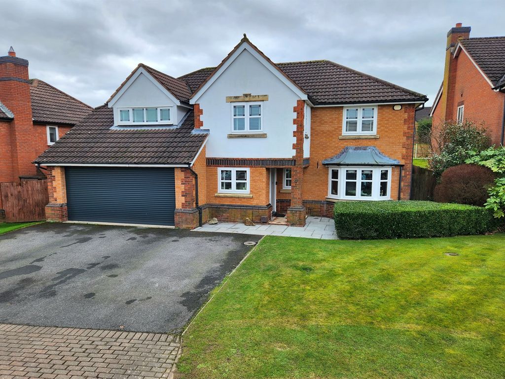 4 bed detached house for sale in Strickland Close, Grappenhall