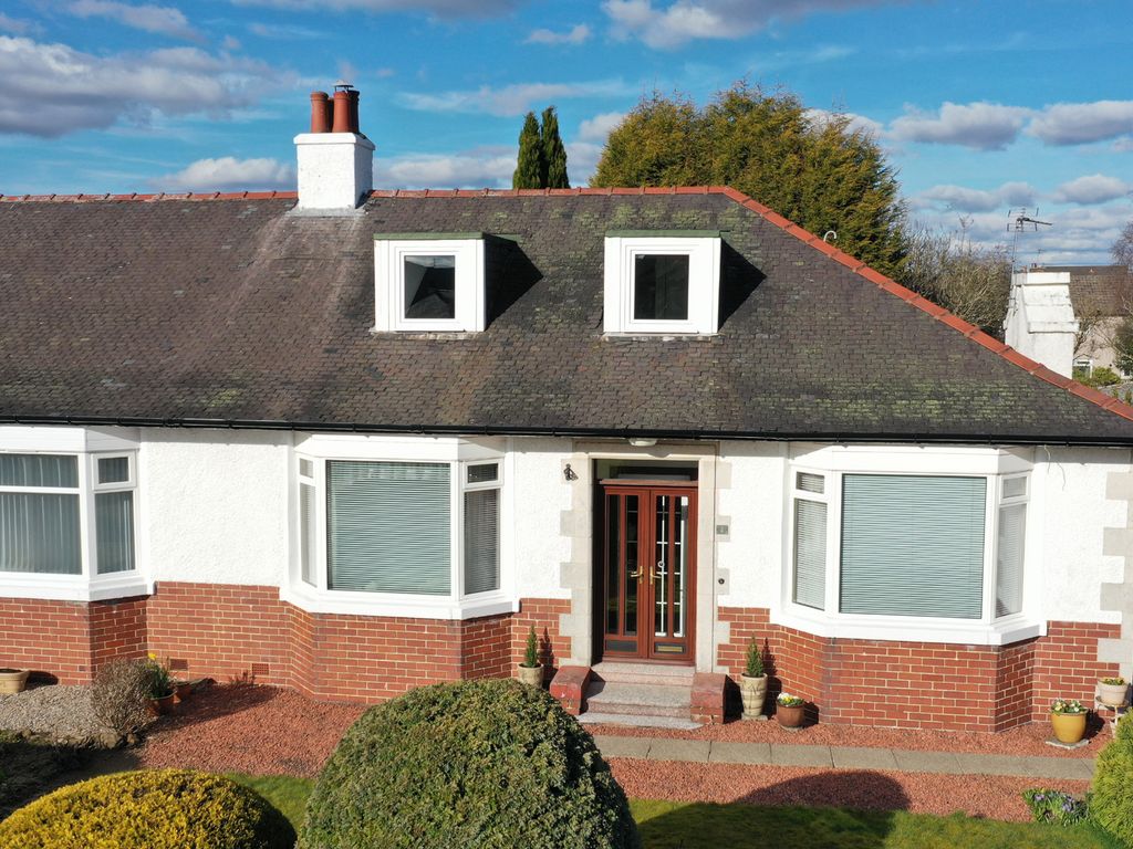 3 bed semidetached bungalow for sale in Woodhall Avenue, Hamilton ML3, £258,000 Zoopla