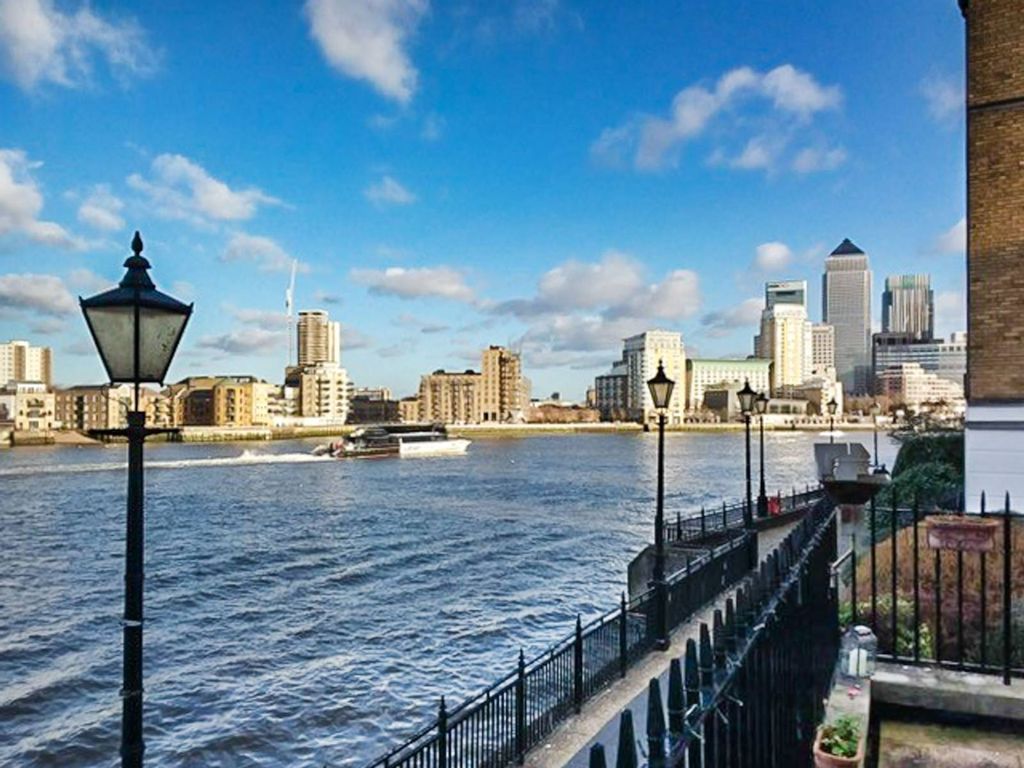 Edward Square, Rotherhithe, London SE16  