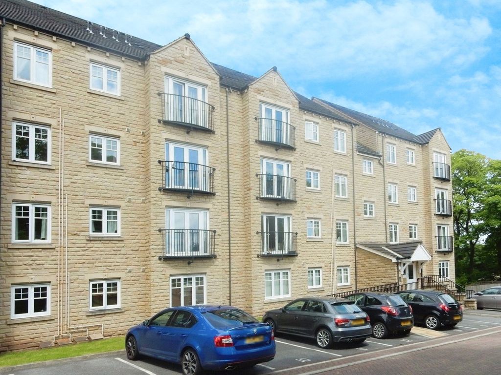 2 bed flat to rent in Flugel Way, Lindley, Huddersfield HD3, £750 pcm
