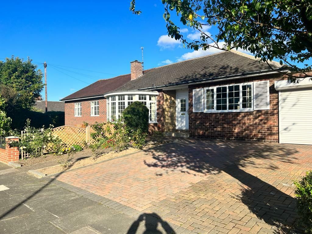 5 bed detached bungalow for sale in Glamis Avenue, North Gosforth, Newcastle Upon Tyne NE3, £