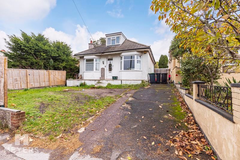4 bed detached bungalow for sale in Hurn Road, Christchurch BH23 Zoopla