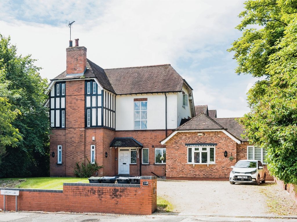 2 bed for sale in Coleshill Street, Sutton Coldfield B72