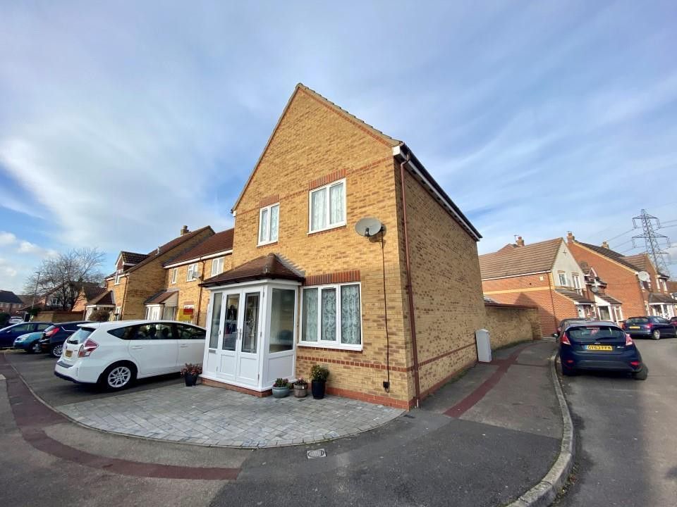 3 bed linkdetached house to rent in Darent Place, Didcot OX11 Zoopla