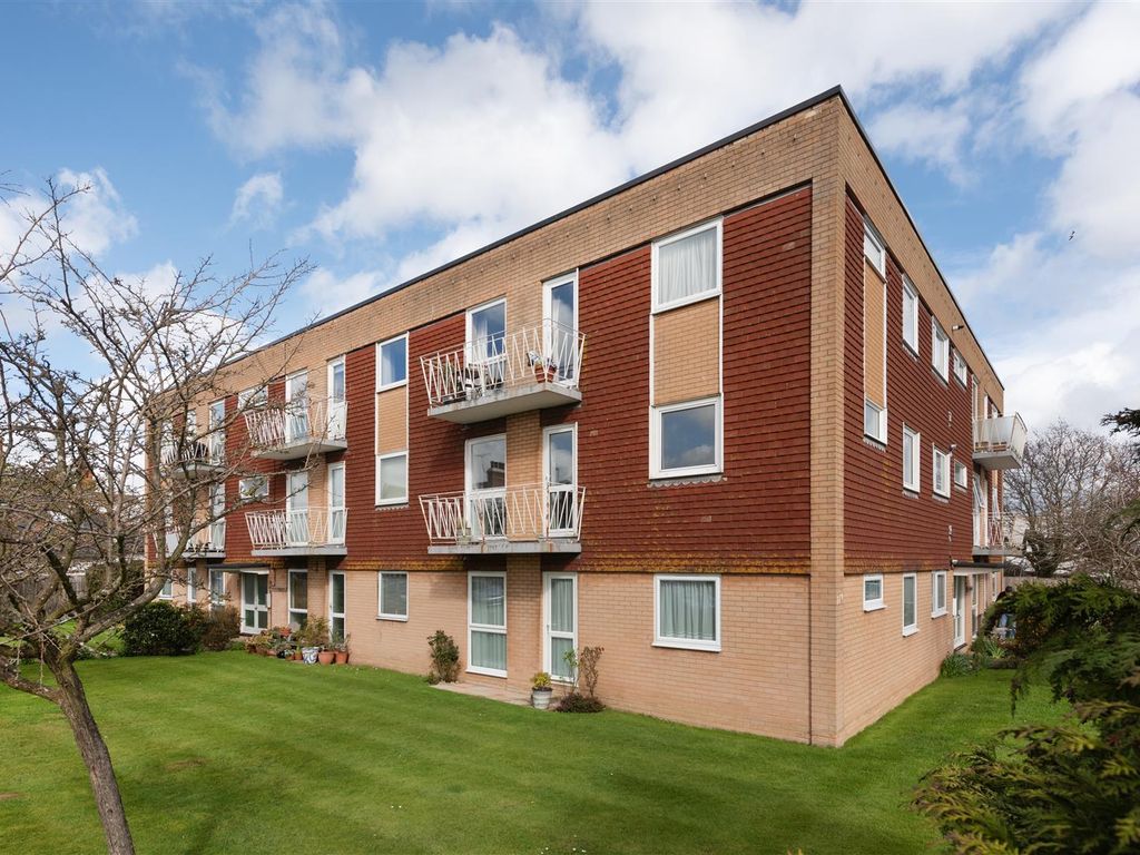 2 bed flat for sale in Northwood Road, Tankerton, Whitstable CT5 Zoopla