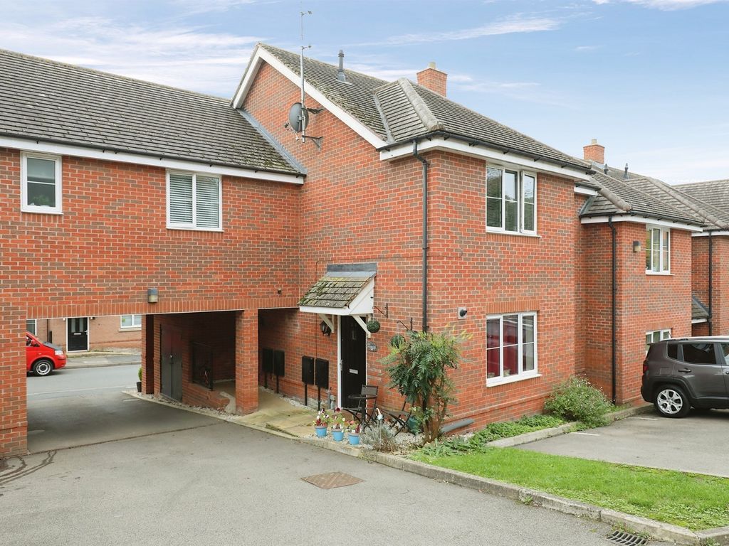 2 bed flat for sale in Manders Croft, Southam CV47, £45,000 Zoopla