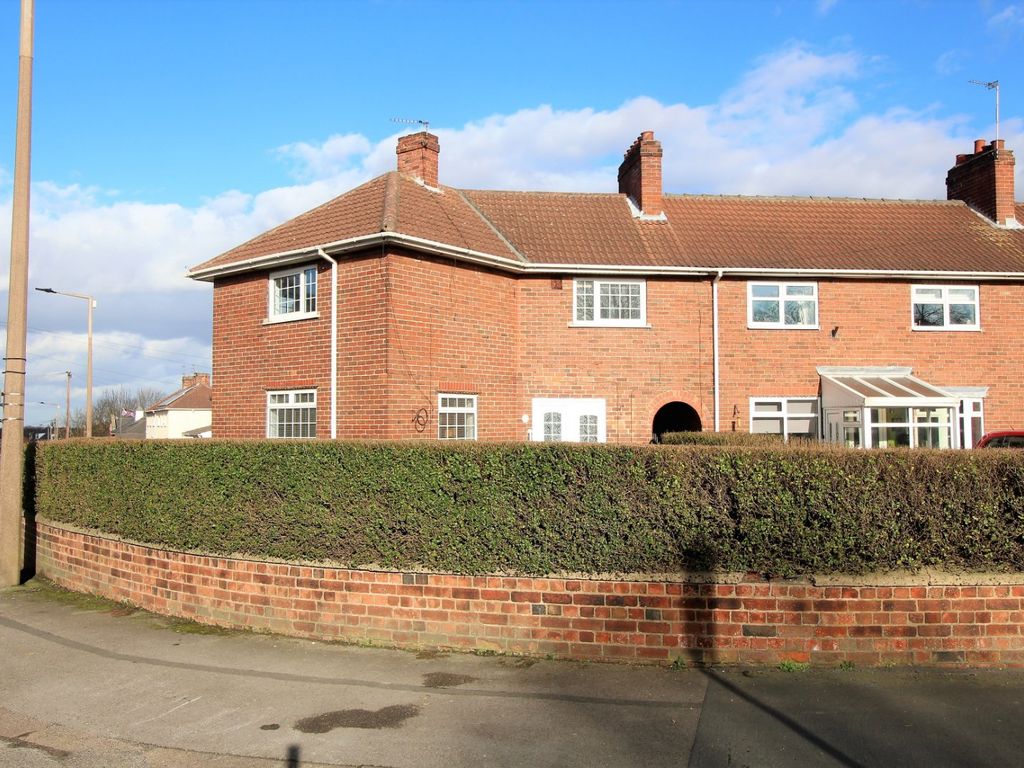 2 bed semidetached house to rent in Markham Road, Edlington, Doncaster