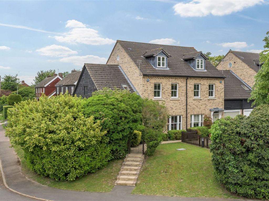 5 bed semidetached house for sale in High Street, Bottisham, Cambridge
