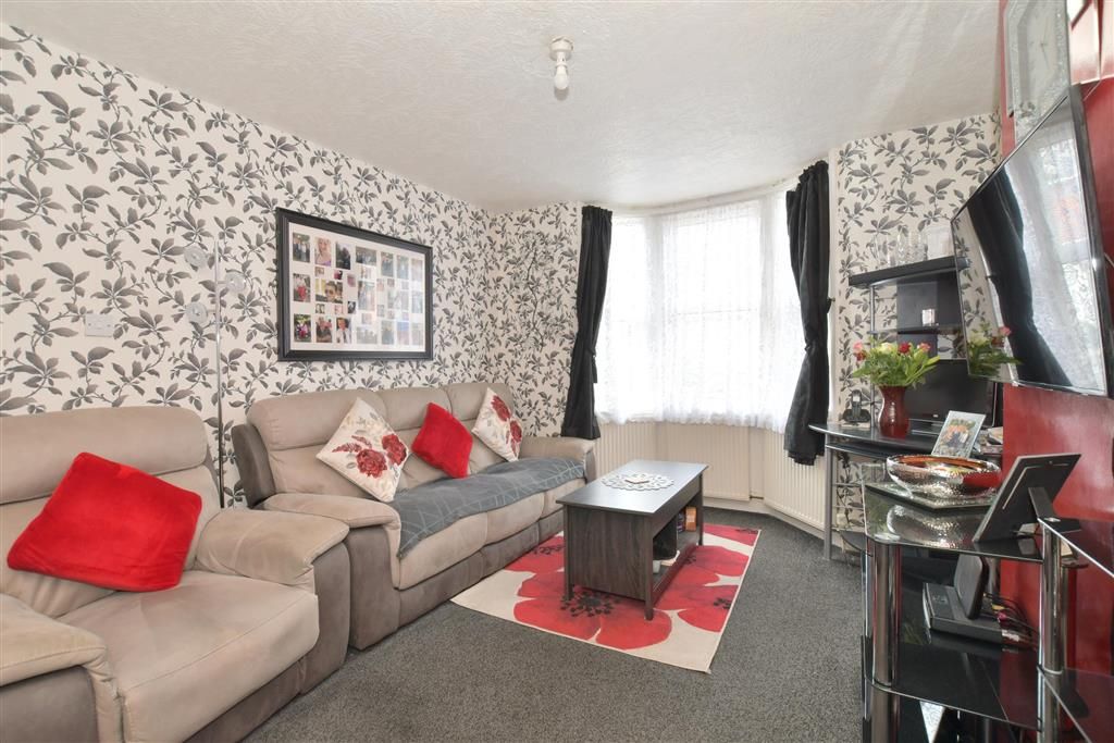 3 bed end terrace house for sale in Linden Road, Littlehampton, West