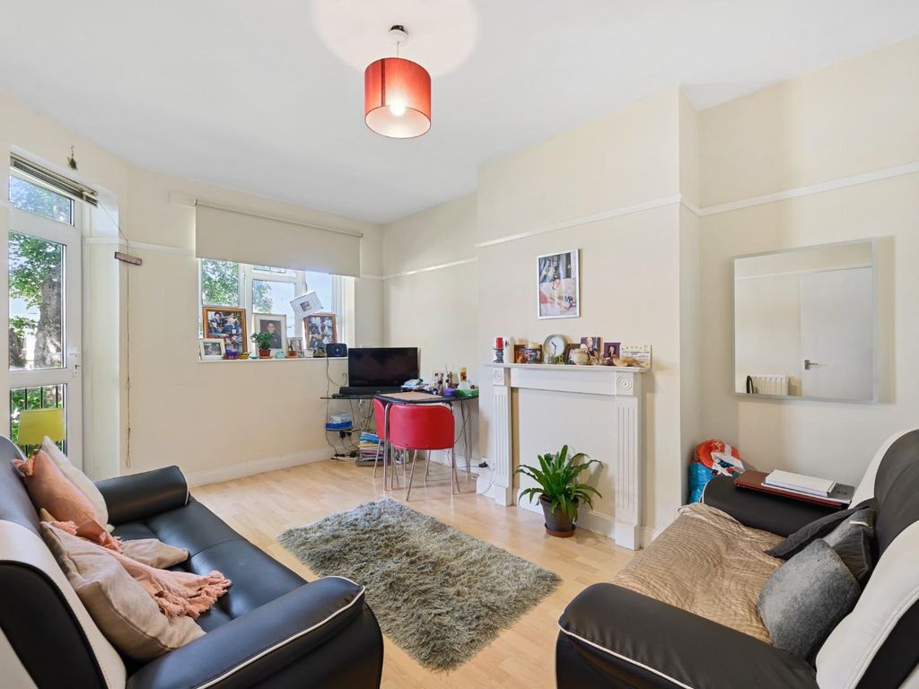 1 bed flat for sale in Defoe Road, London N16 Zoopla
