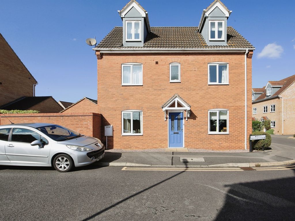 4 bed detached house for sale in East Of England Way, Orton Northgate