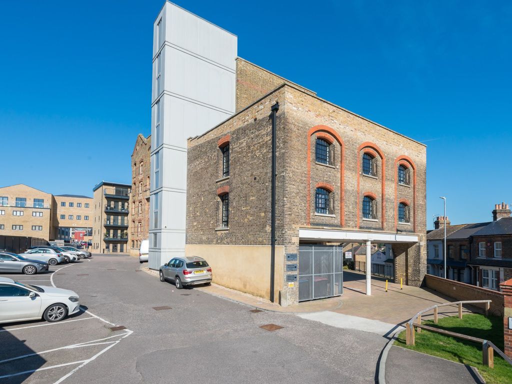 2 bed flat for sale in Millers Hill, Ramsgate CT11 Zoopla