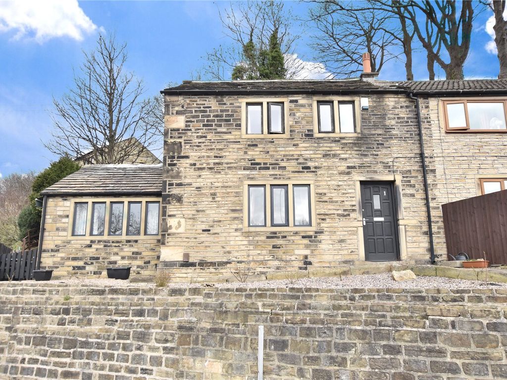 3 bed semidetached house for sale in Station Road, Fenay Bridge