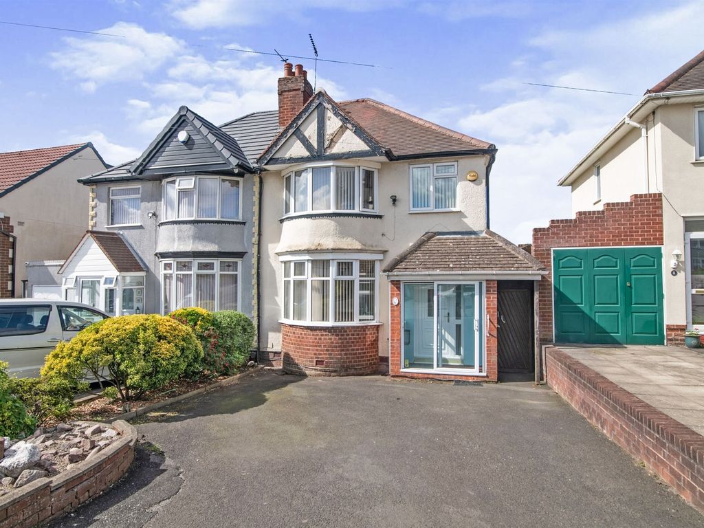 3 bed semidetached house for sale in Park Avenue, Rowley Regis B65