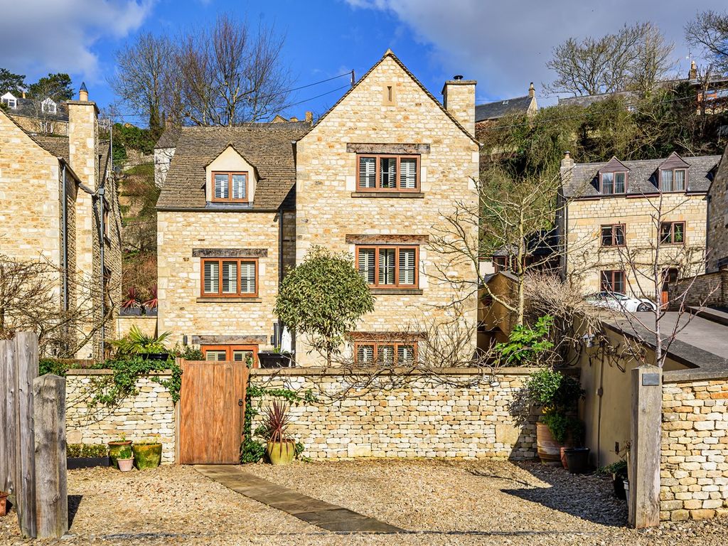 4 bed detached house for sale in High Street, Chalford, Stroud GL6 Zoopla