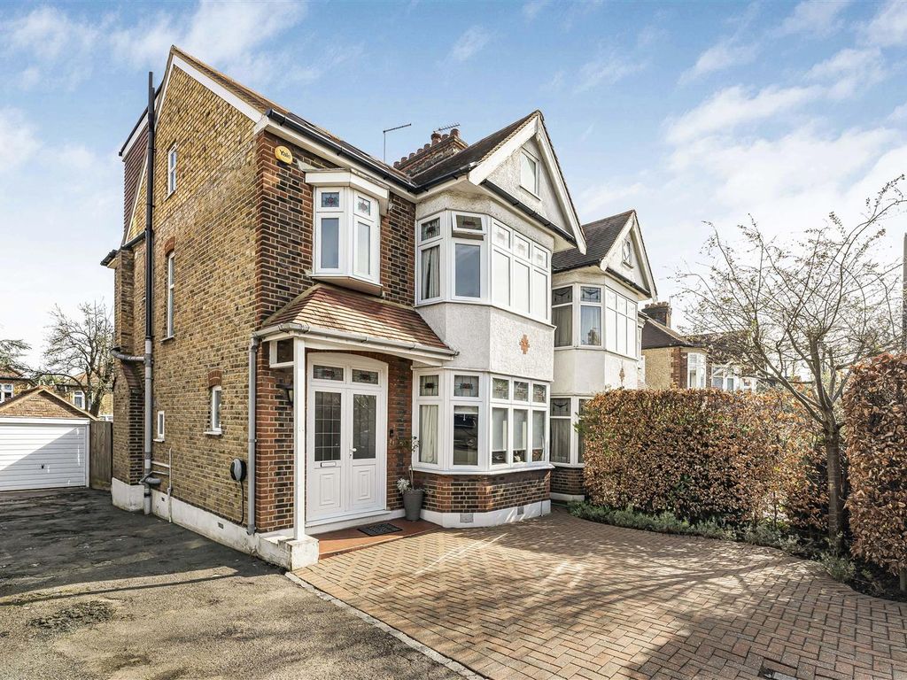 5 bed semidetached house for sale in Grange Park Avenue, London N21, £