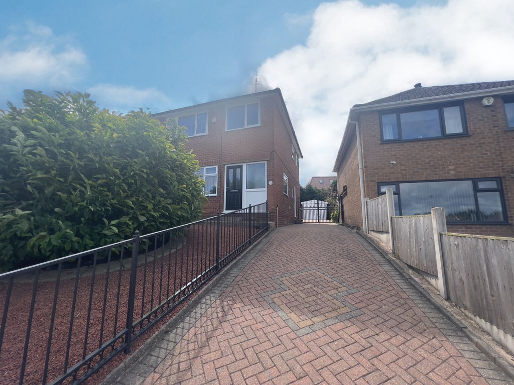 3 bed detached house to rent in Marples Avenue, Mansfield Woodhouse, Mansfield, Nottinghamshire