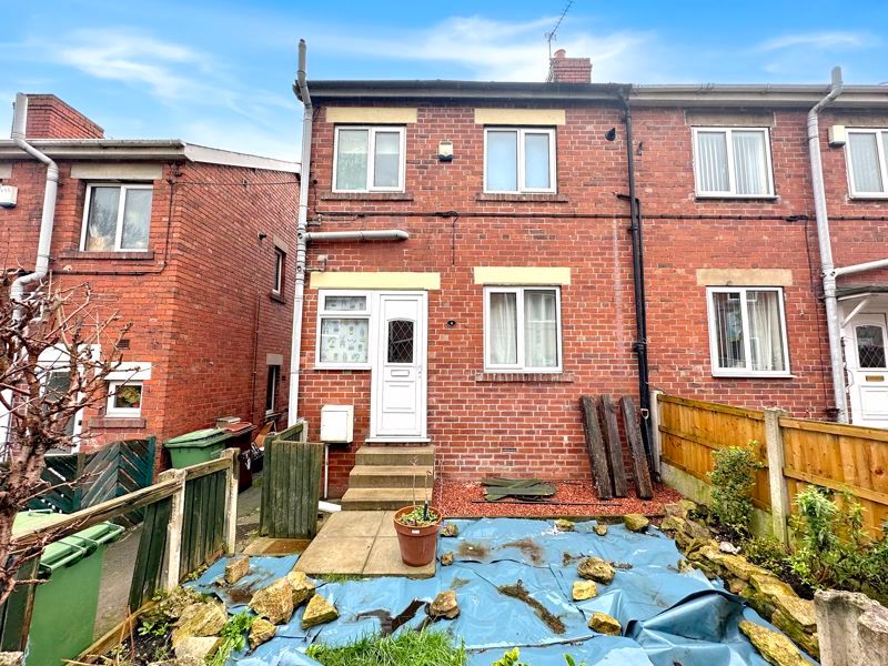 2 bed semidetached house for sale in Aire View, Knottingley WF11, £