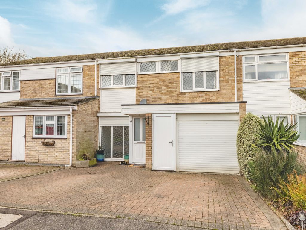 3 bed property to rent in White Horse Road, Windsor SL4, £1,900 pcm