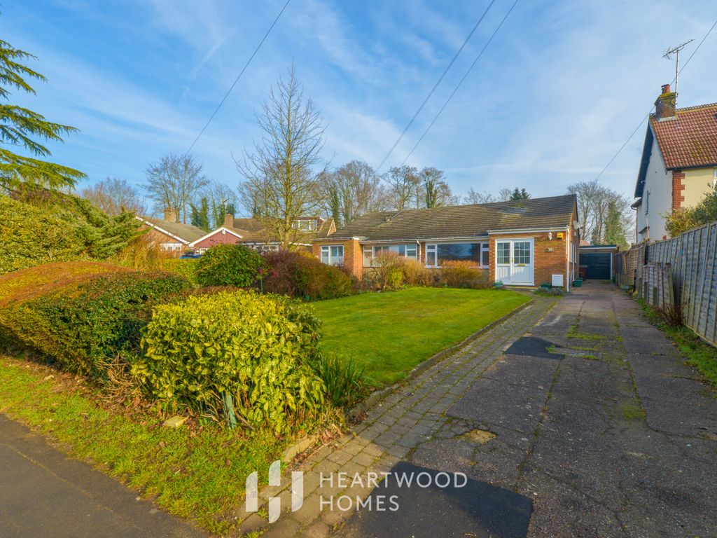 2 bed semidetached bungalow for sale in Colney Heath Lane, St. Albans