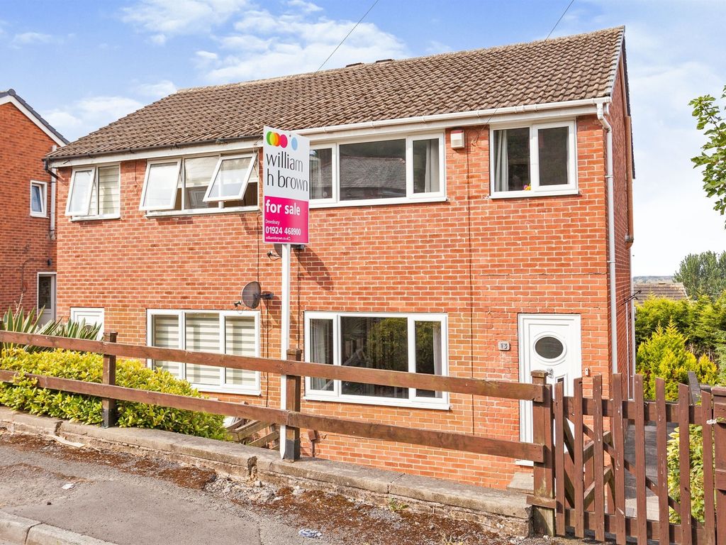 3 bed semidetached house for sale in Brewerton Lane, Dewsbury WF13