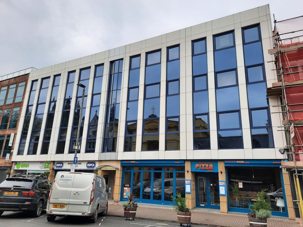 Office to let in To Let Office Suite 4, Kemble House, Broad Street
