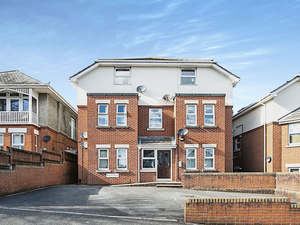 2 bed flat for sale in Castlemain Avenue, Bournemouth BH6, £210,000