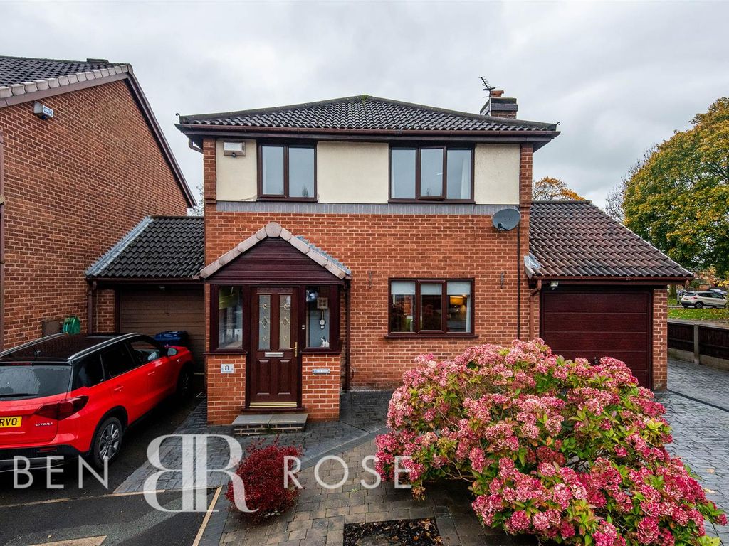 3 bed detached house for sale in The Meadow, Leyland PR26, £240,000